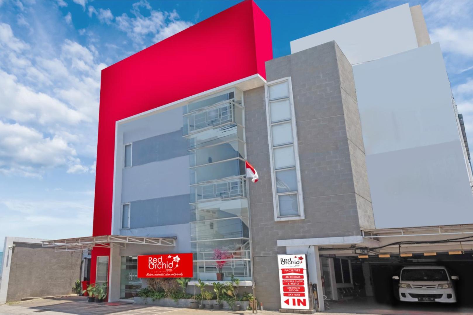 Hotel Red Orchid By Sajiwa 2*